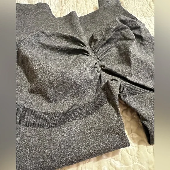 NWT High-Waisted, Ruched Tummy Control Gray Leggings - Picture 6 of 8